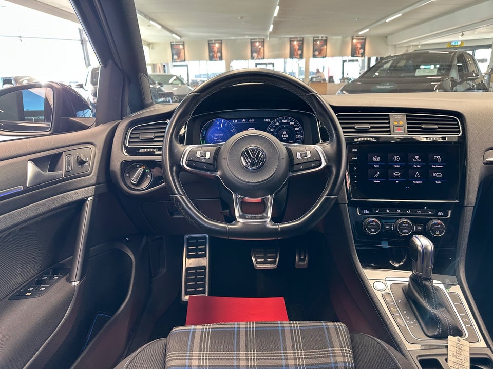 VW Golf VII 1,4 GTE DSG 5d
