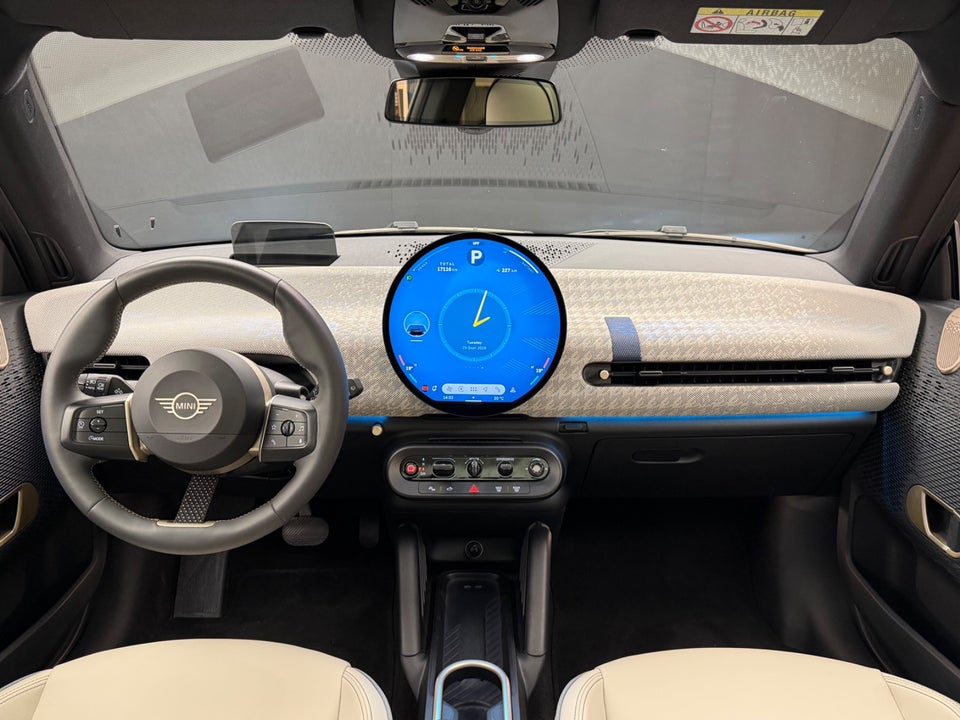 MINI Cooper SE Favoured Trim XL 3d