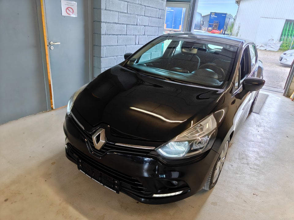 Renault Clio IV 1,5 dCi 90 Zen 5d