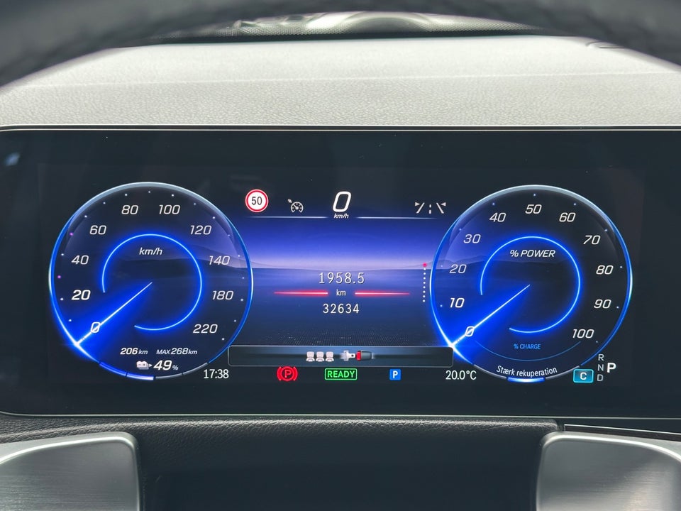 Mercedes EQB250+ Progressive 5d