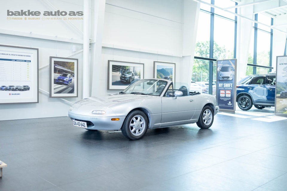 Mazda MX-5 1,6 2d