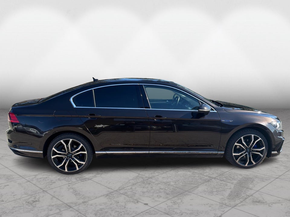 VW Passat 1,4 GTE DSG 4d