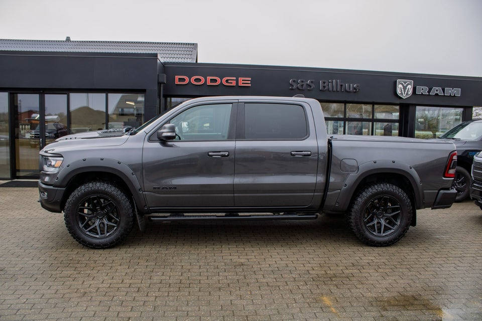 Dodge RAM 1500 5,7 V8 Hemi Rebel aut. 4d