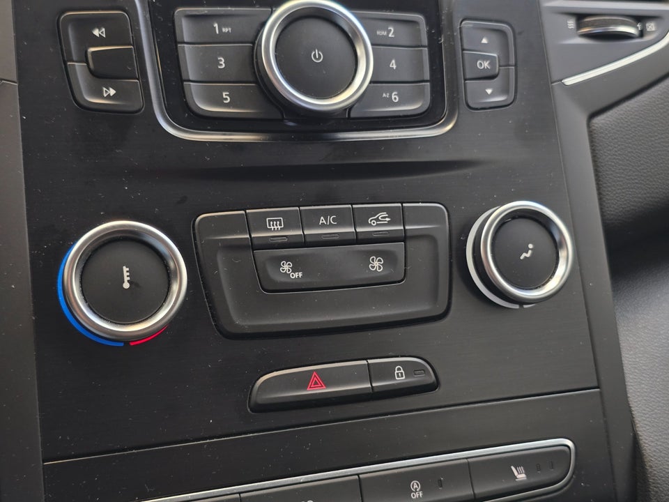 Renault Megane IV 1,2 TCe 100 Life 5d