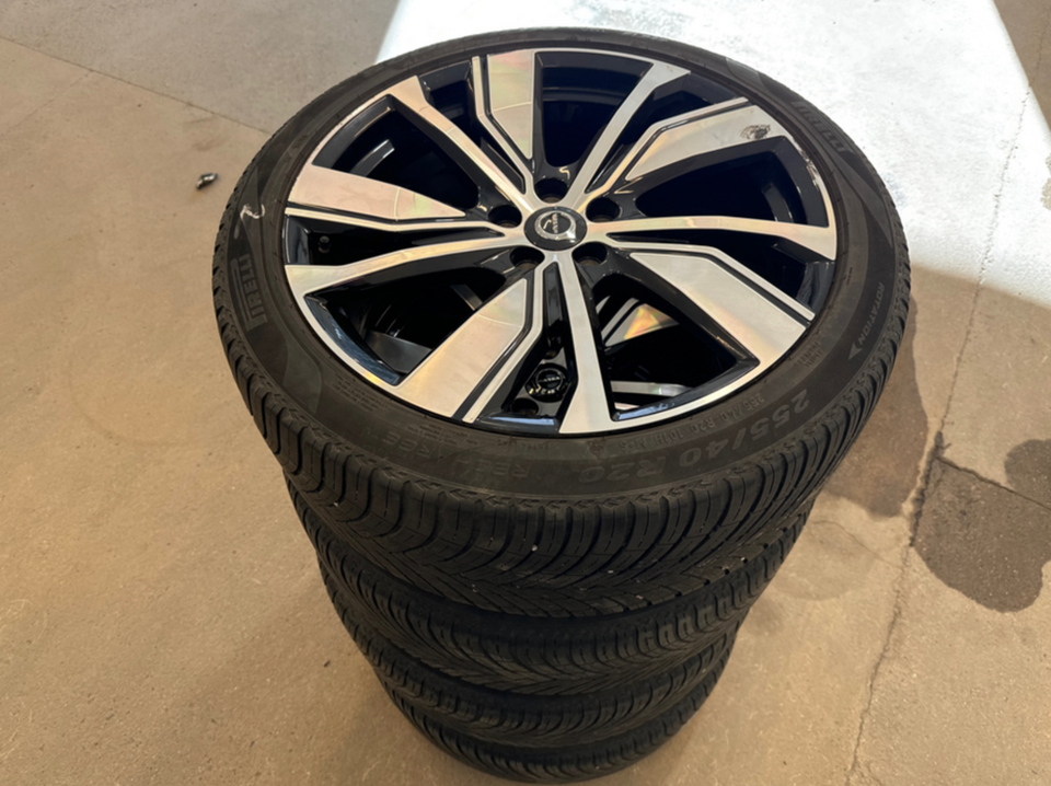 Volvo XC40 P6 ReCharge Pro 5d