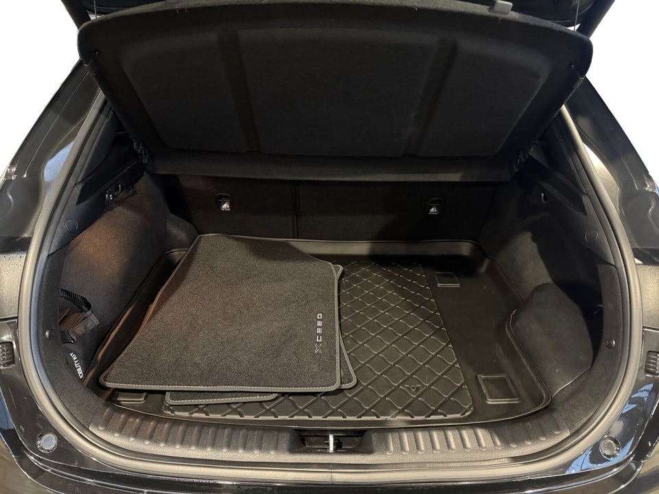 Kia XCeed 1,6 PHEV Upgrade DCT 5d