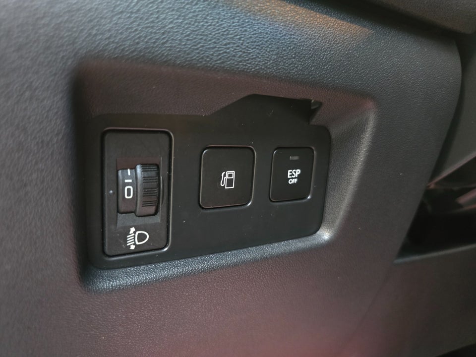 Citroën C4 1,4 VTi Attraction 5d