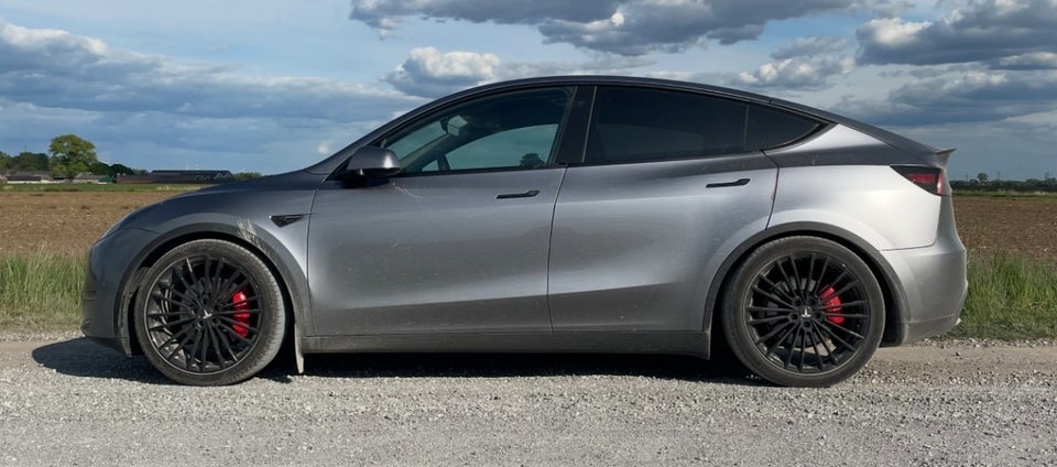 Tesla Model Y Performance AWD 5d