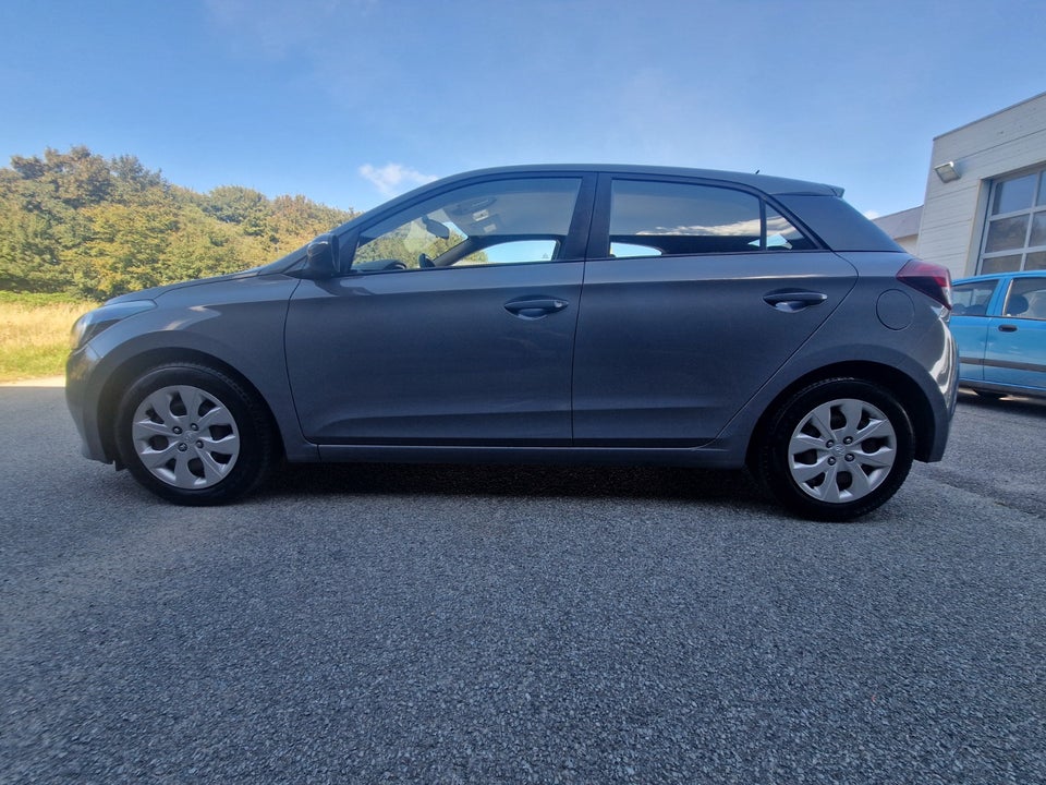 Hyundai i20 1,25 Trend 5d