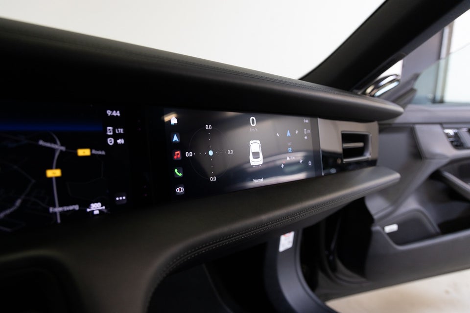Porsche Taycan 4S Performance+ 4d
