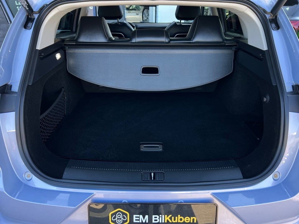 MG Marvel R Luxury 5d