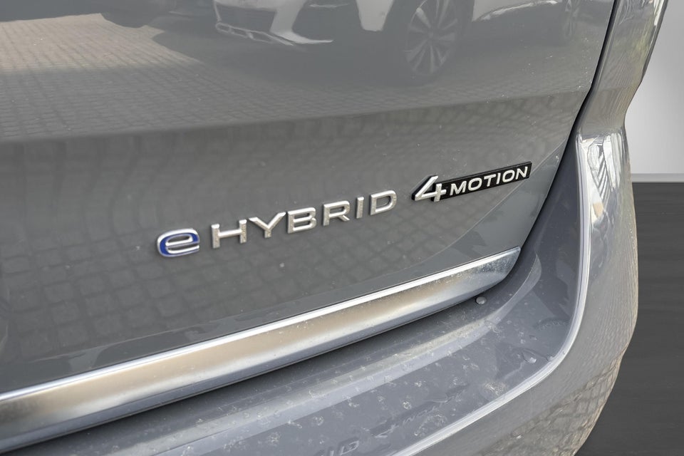 VW Multivan 1,5 eHybrid Style DSG 4Motion kort