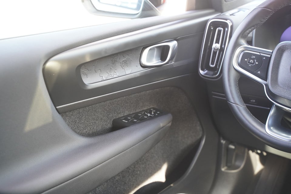 Volvo XC40 P6 ReCharge Core 5d