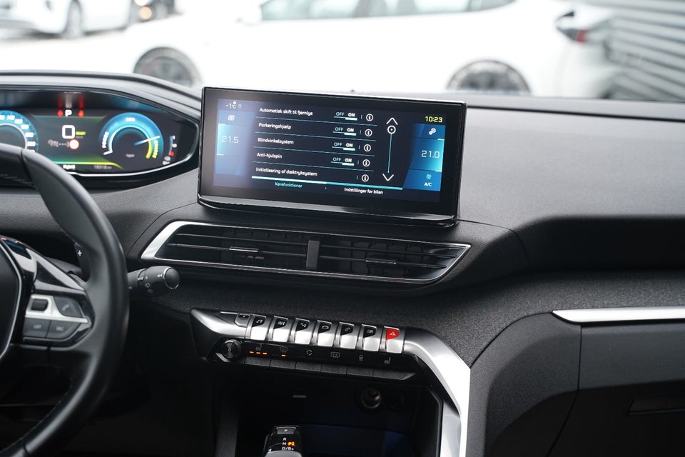 Peugeot 3008 1,6 Hybrid Allure Pack EAT8 5d