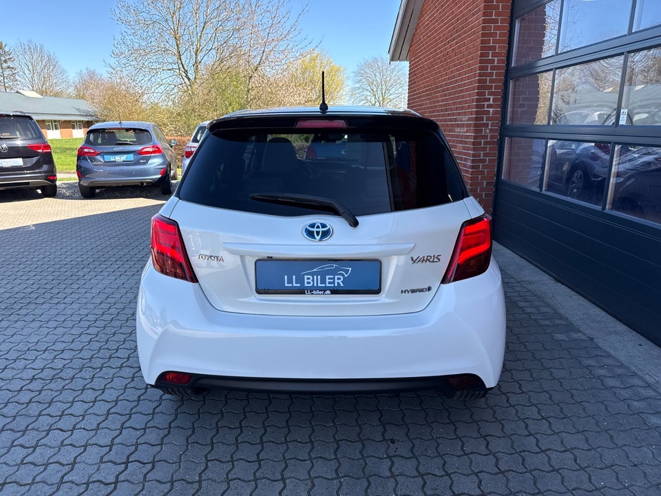 Toyota Yaris 1,5 Hybrid Pure e-CVT 5d