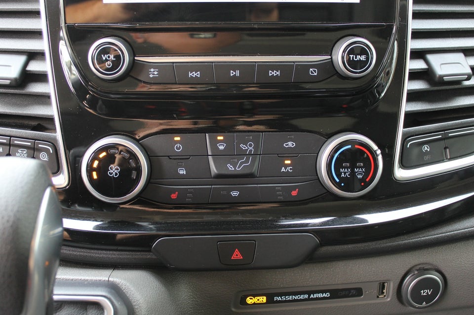 Ford Transit Custom 320L 2,0 TDCi 185 Sport aut.