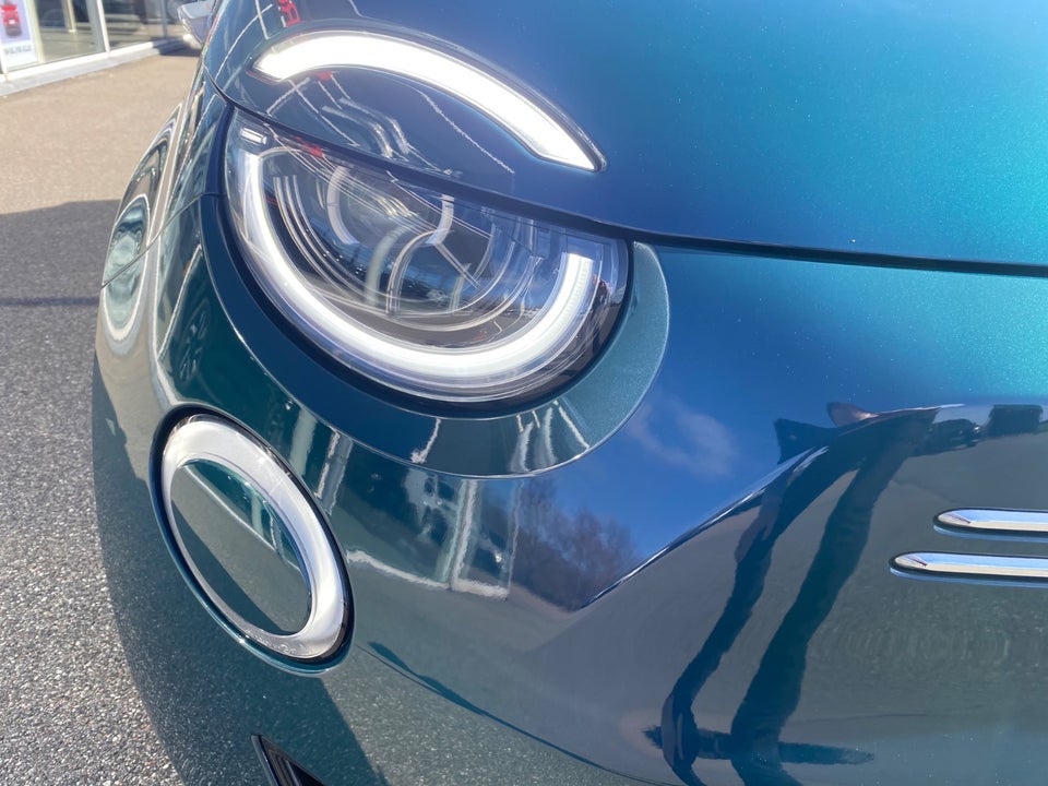 Fiat 500e 42 Icon Cabrio 2d