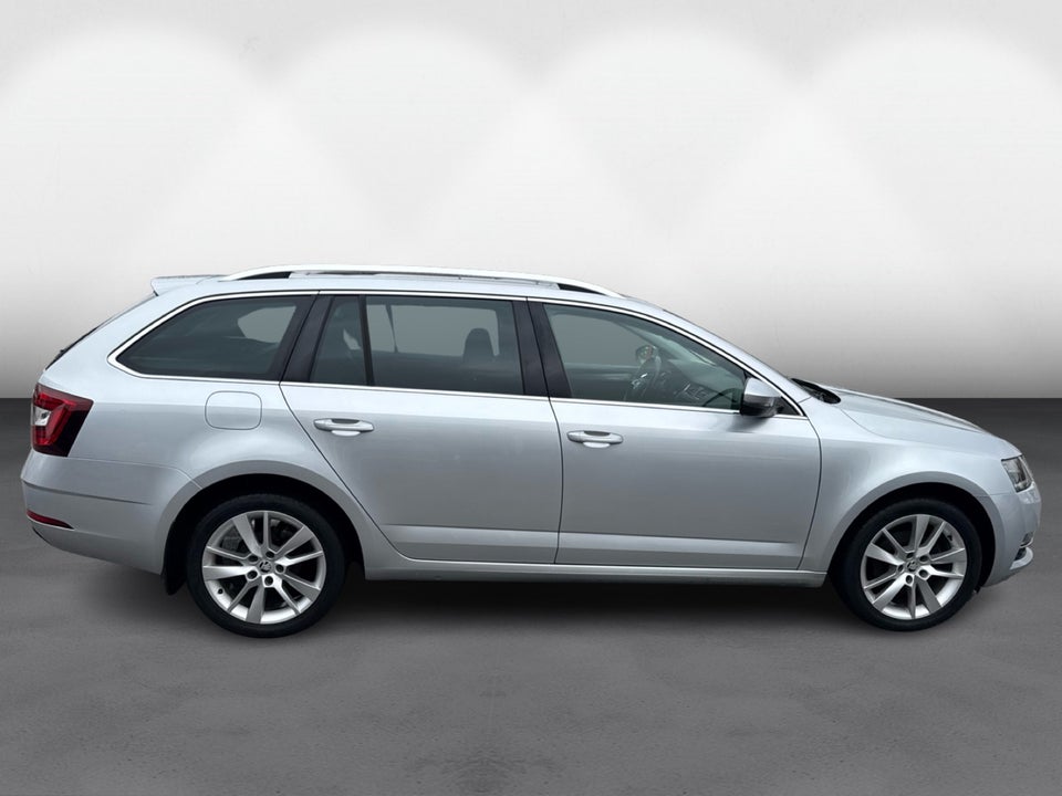 Skoda Octavia 2,0 TDi 150 Style Combi DSG 5d