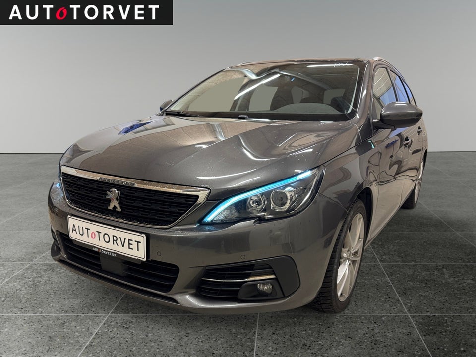 Peugeot 308 1,5 BlueHDi 130 Selection Sky EAT8 5d