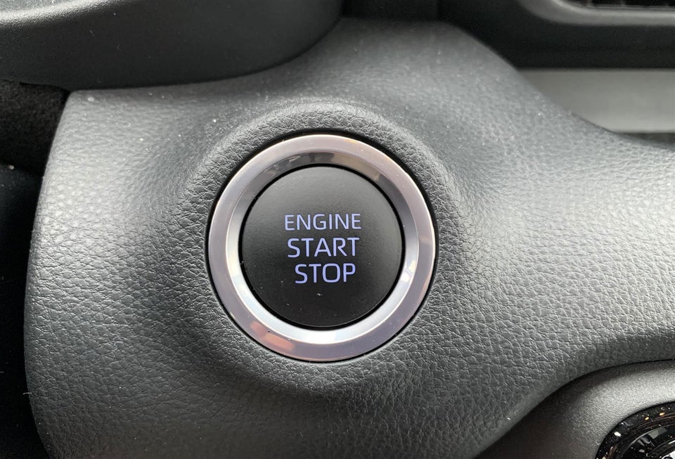 Toyota Yaris 1,5 Active Tech+ 5d