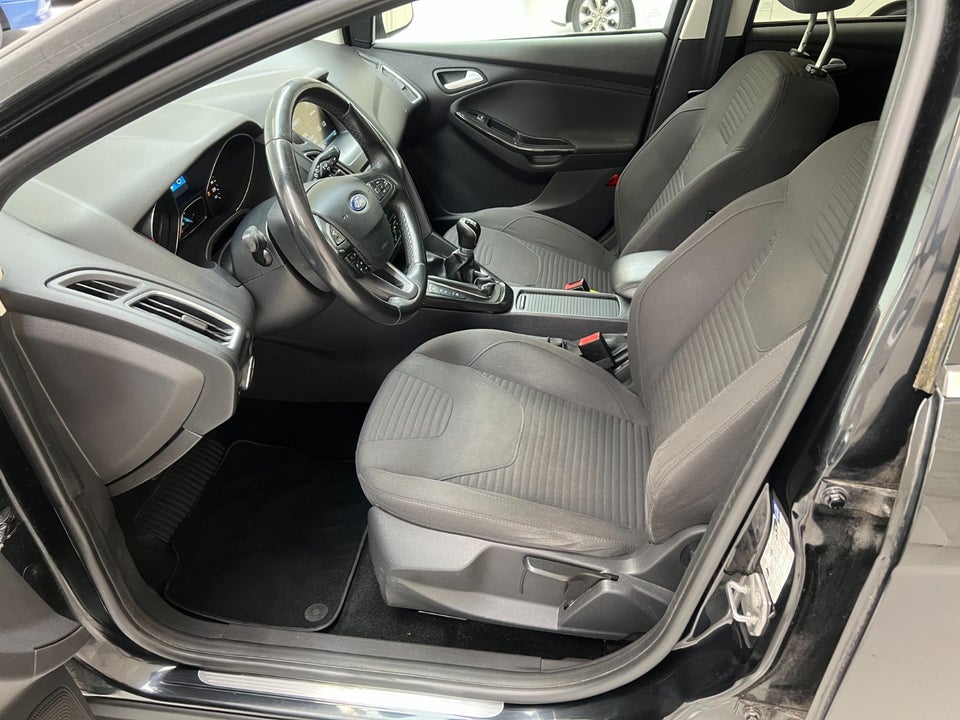 Ford Focus 1,0 SCTi 100 Titanium stc. 5d