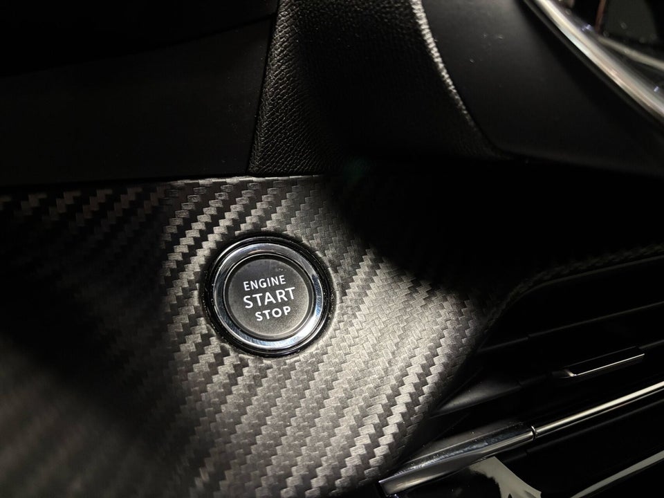 Peugeot 2008 1,2 PureTech 130 Platin Sport EAT8 5d