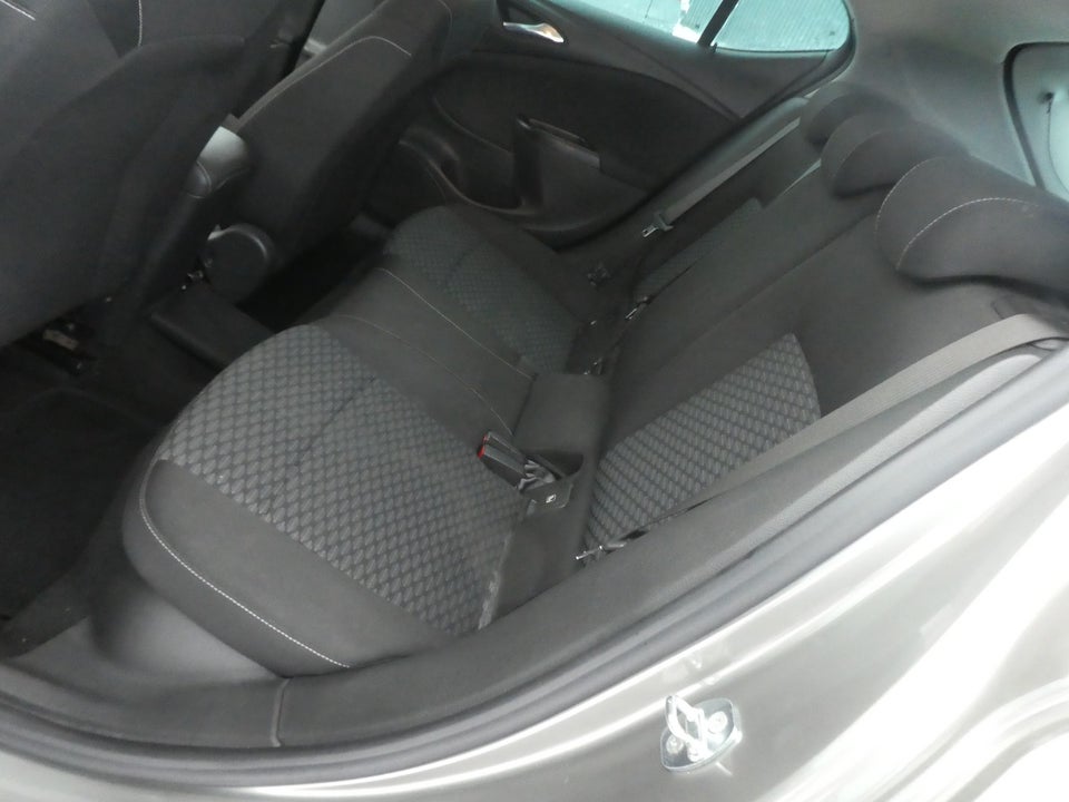 Opel Astra 1,0 T 105 Enjoy 5d