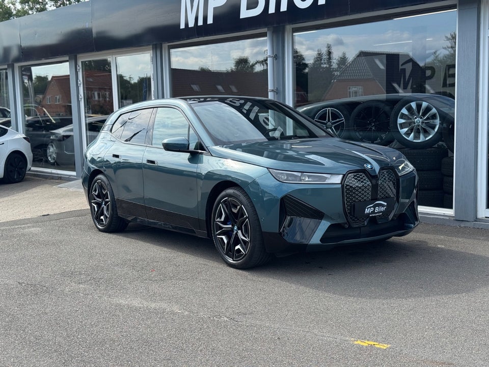 BMW iX xDrive40 Sport 5d