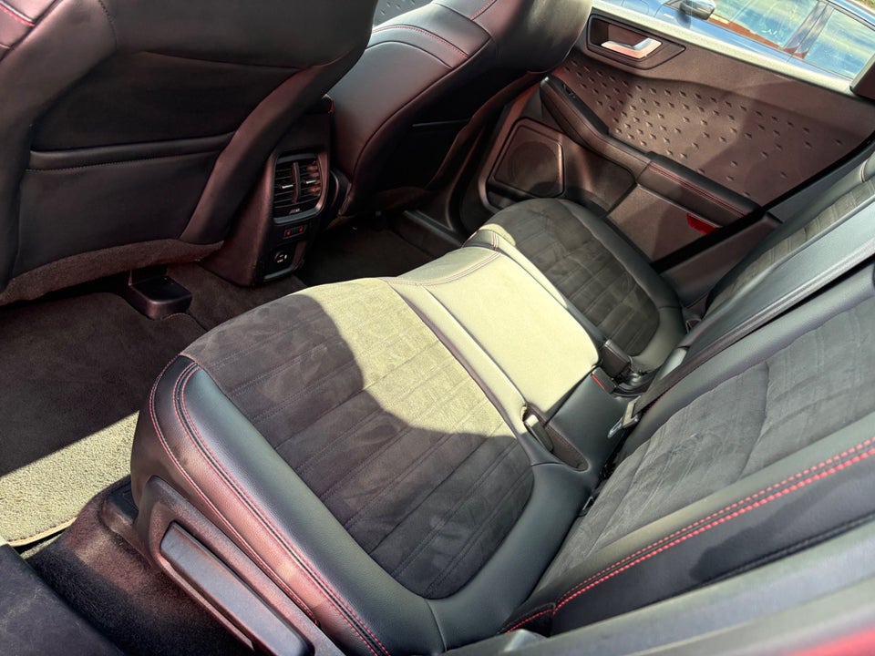 Ford Kuga 2,5 PHEV ST-Line X CVT 5d