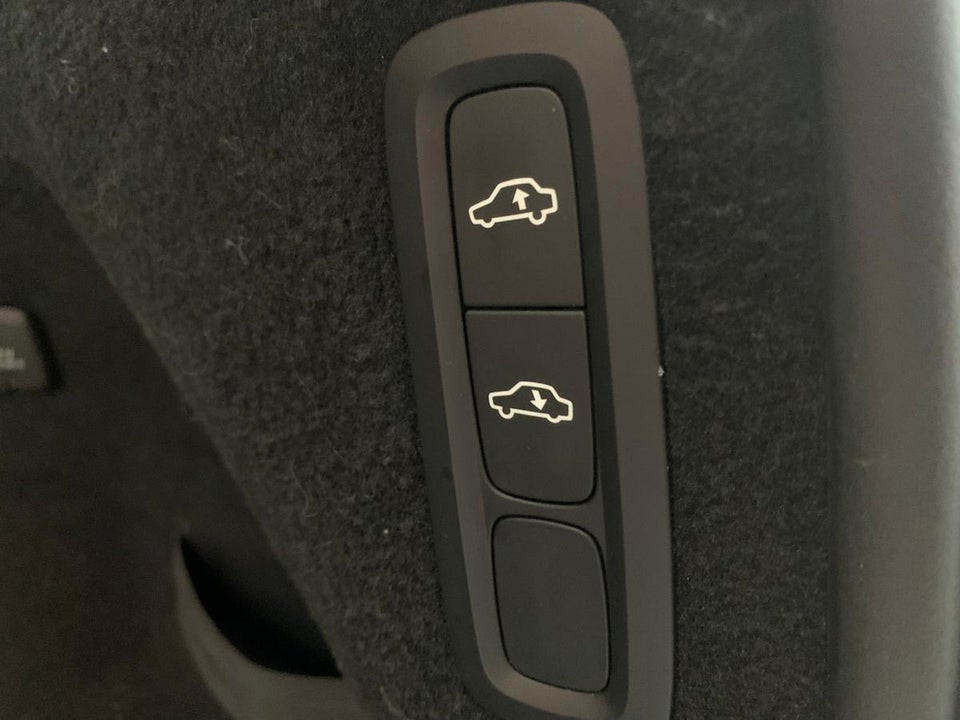 Volvo XC90 2,0 D5 235 R-Design aut. AWD Van 5d