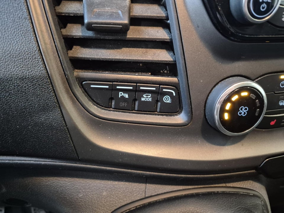 Ford Transit Custom 300L 2,0 TDCi 130 Trend