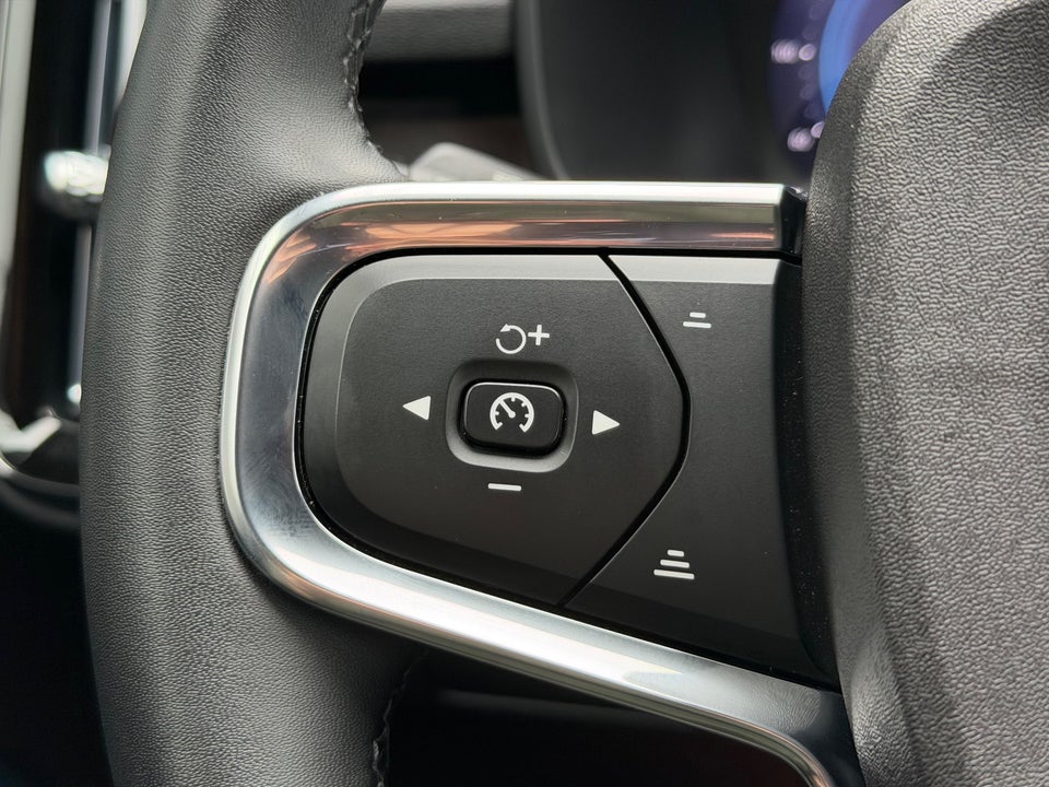 Volvo XC40 P6 ReCharge Plus 5d