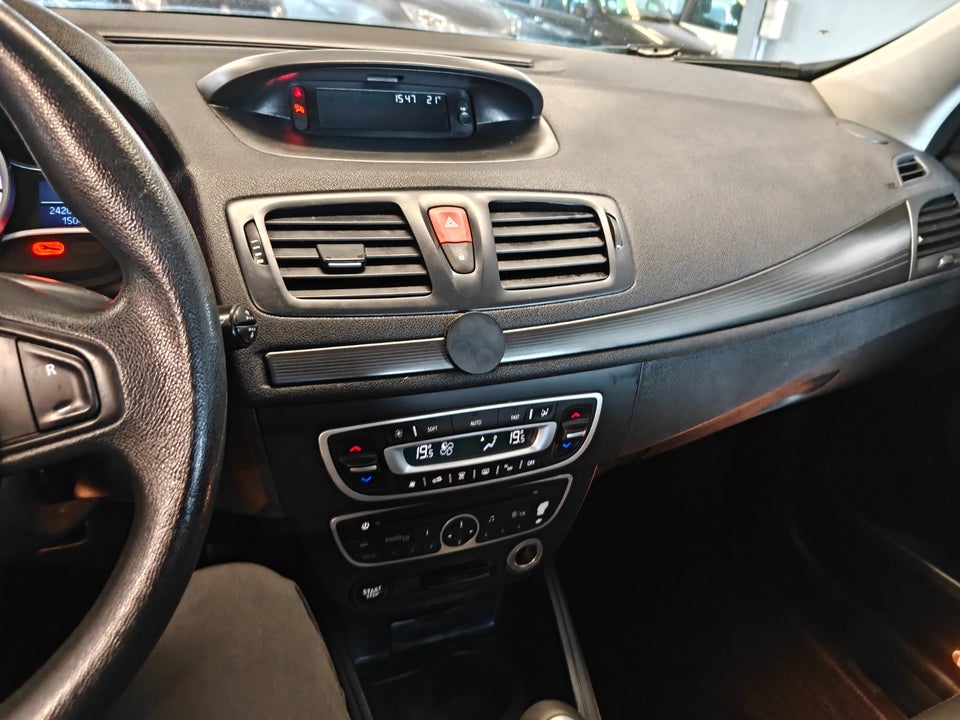 Renault Megane III 1,9 dCi 130 Dynamique Sport Tourer 5d