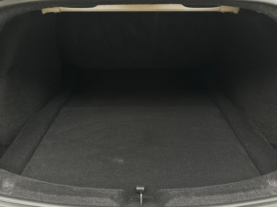 Tesla Model 3 Long Range RWD 4d