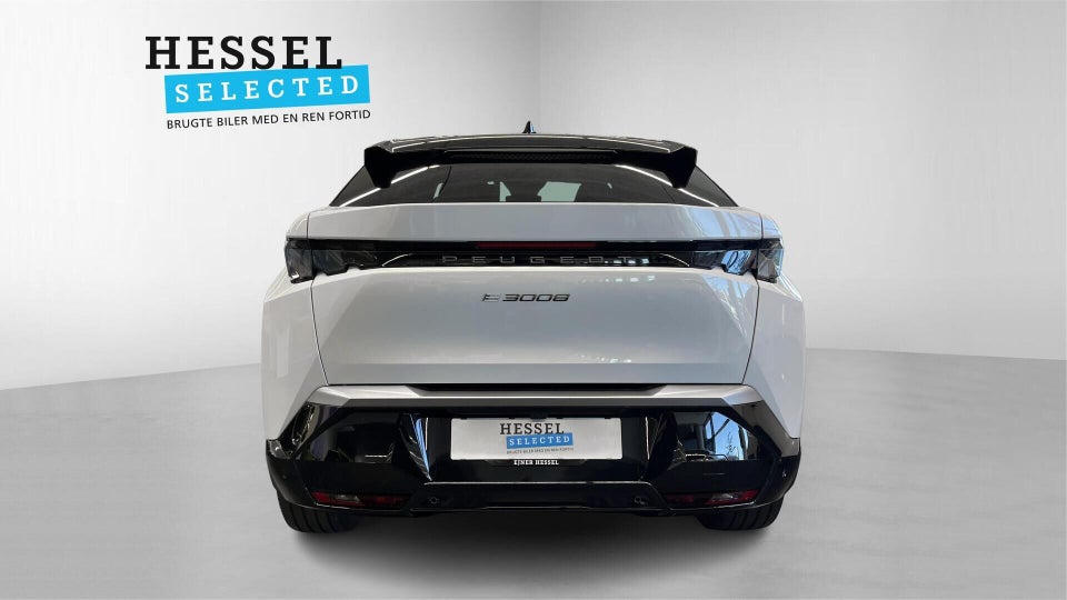 Peugeot e-3008 77 GT 5d