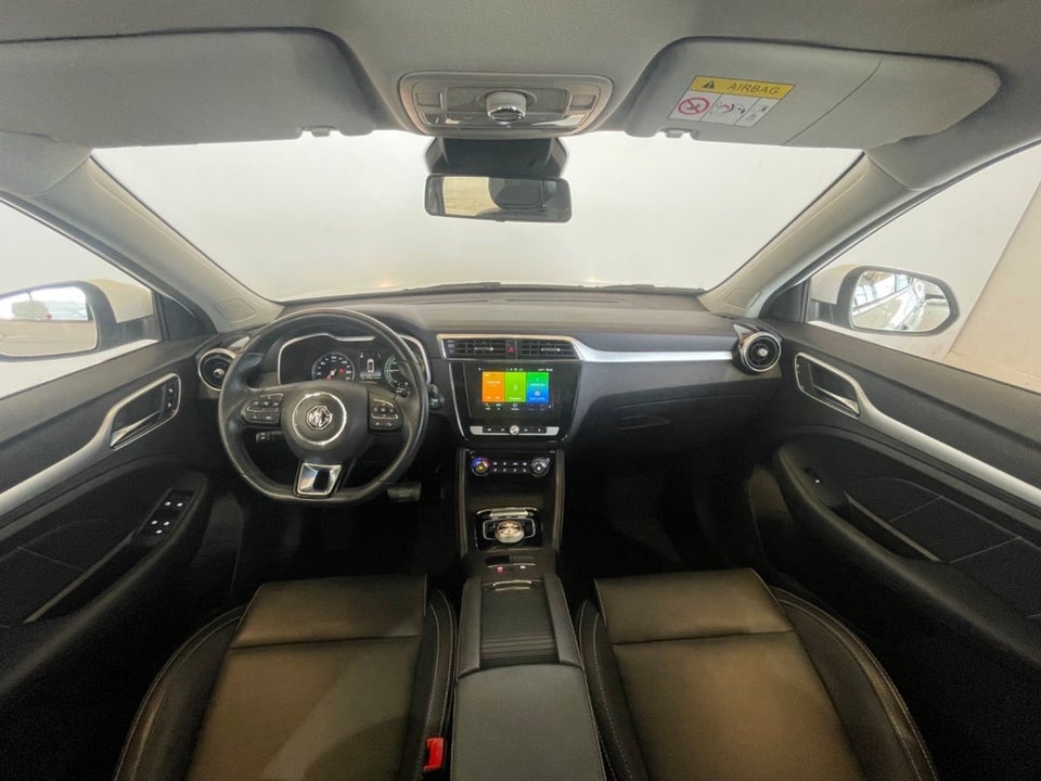 MG ZS EV Luxury 5d