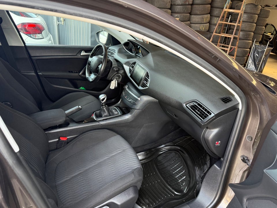 Peugeot 308 1,6 BlueHDi 120 Active SW 5d