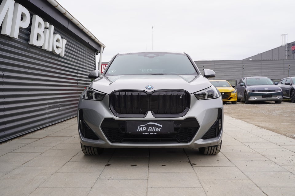 BMW iX1 xDrive30 M-Sport 5d