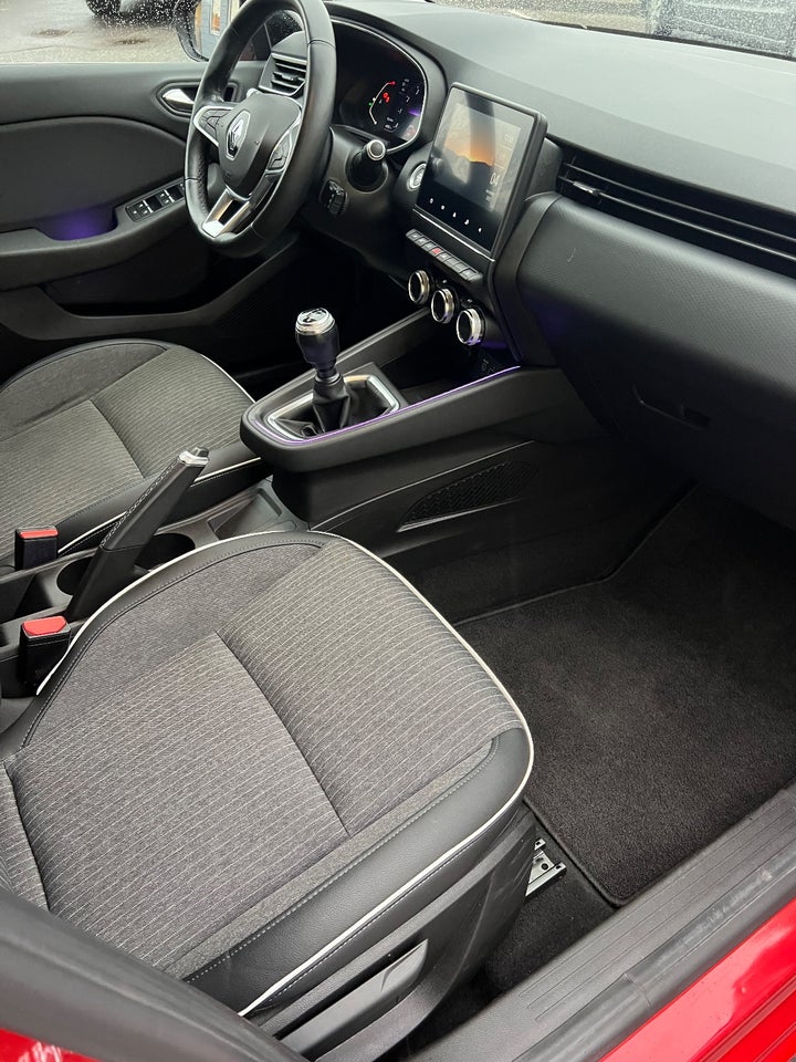 Renault Clio V 1,0 TCe 100 Intens 5d