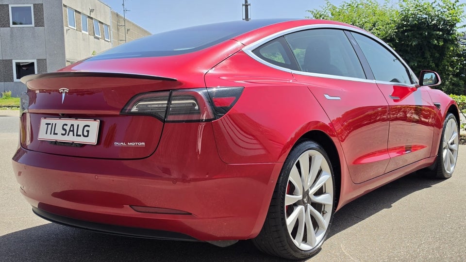 Tesla Model 3 Performance AWD 4d