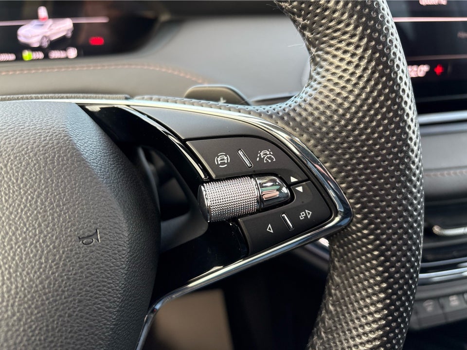 Skoda Enyaq 80 iV Suite 5d