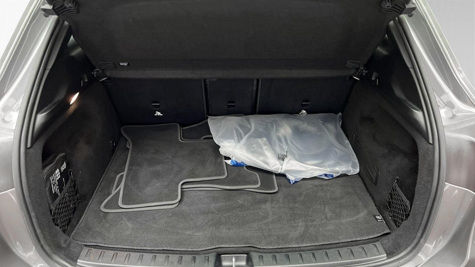 Mercedes EQA250 Progressive 5d