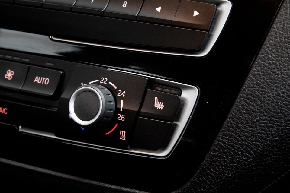 BMW 118d 2,0 Advantage aut. 5d