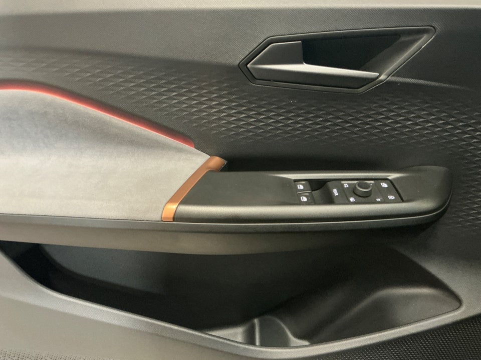 Cupra Born 58 e-Boost 5d