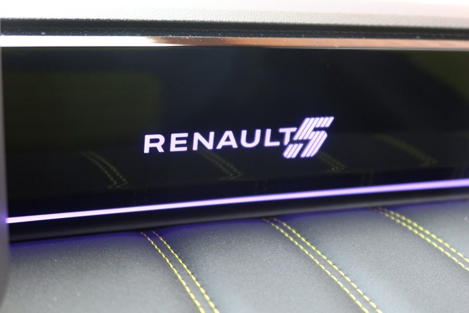 Renault 5 E-Tech 40 Iconic 5d