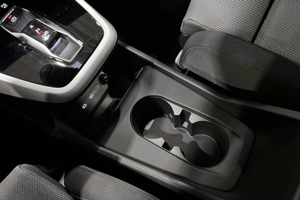 Audi Q4 e-tron 45 Progress 5d