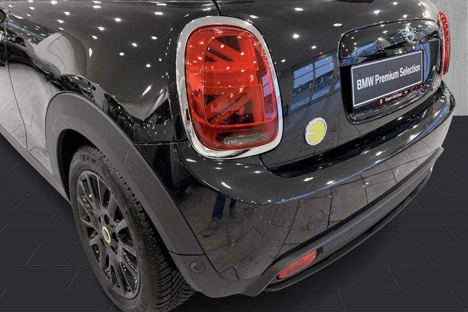 MINI Cooper SE Classic Trim 3d