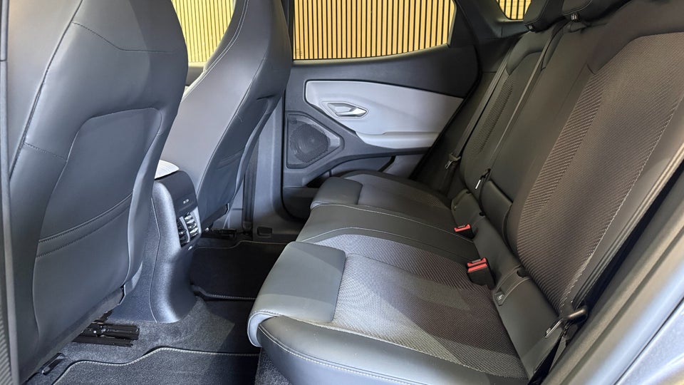 Ford Explorer 79 Select Extended Range 5d