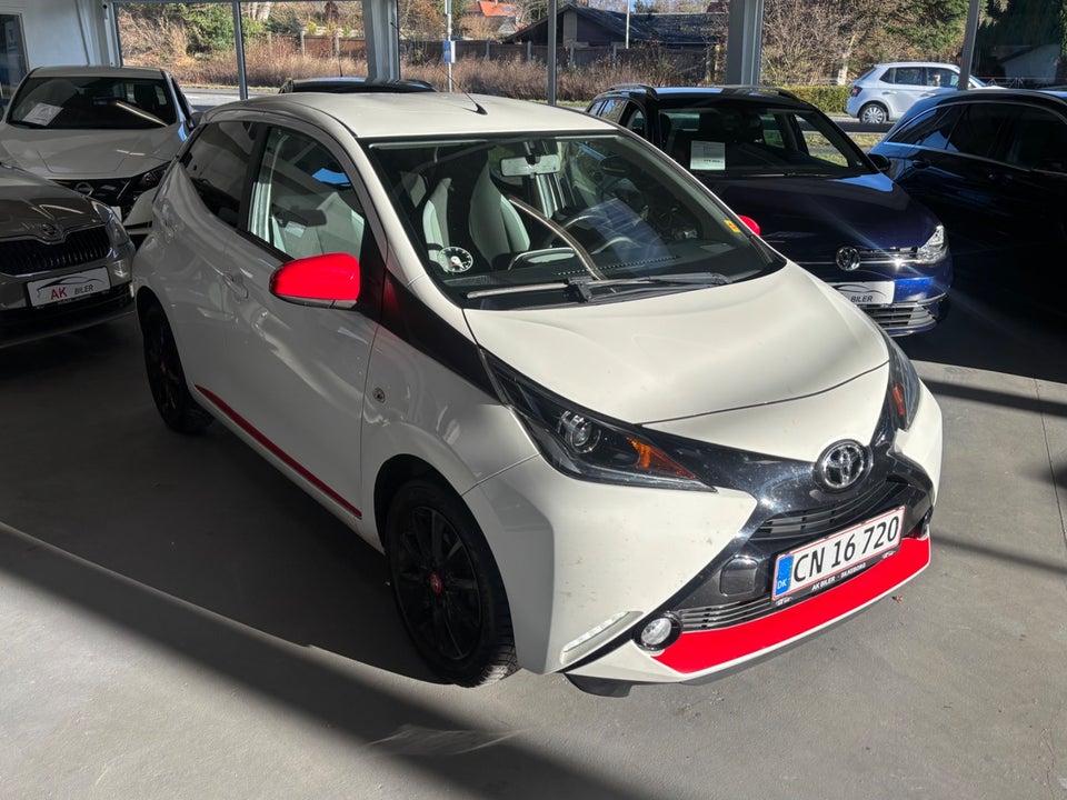 Toyota Aygo 1,0 VVT-i x-pression 5d