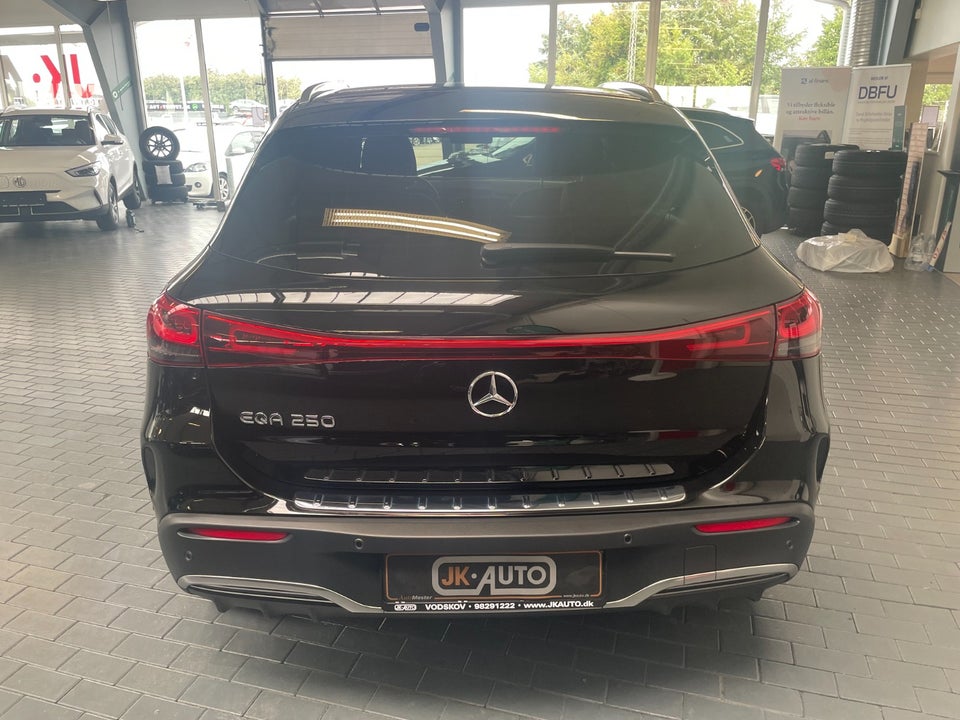 Mercedes EQA250 AMG Line 5d